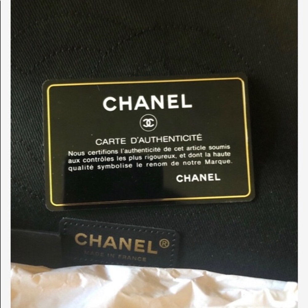 CHANEL 💯% AUTHENTIC/LIMITED ED/BLACK PURSE w CC’s - Picture 6 of 8